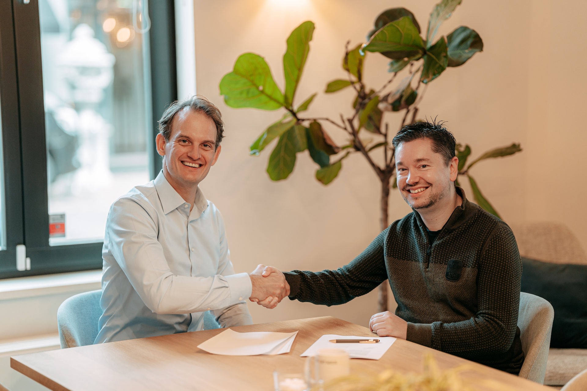 Contract meeting